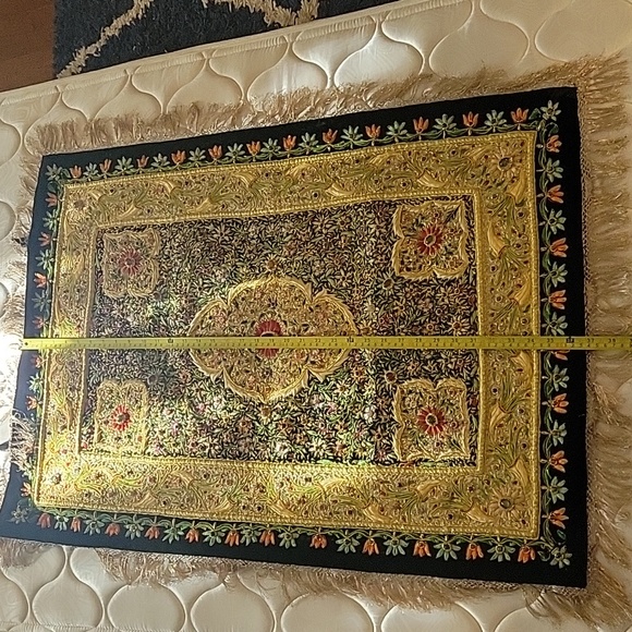 Semi precious stones Carpet Handmade Embroidered Wall Hanging from Hyderabah. - Picture 7 of 10